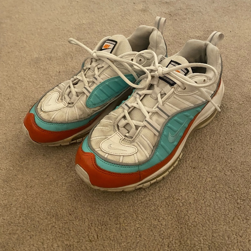 NIKE SHOES VINTAGE - RESTORATION REQUIRED